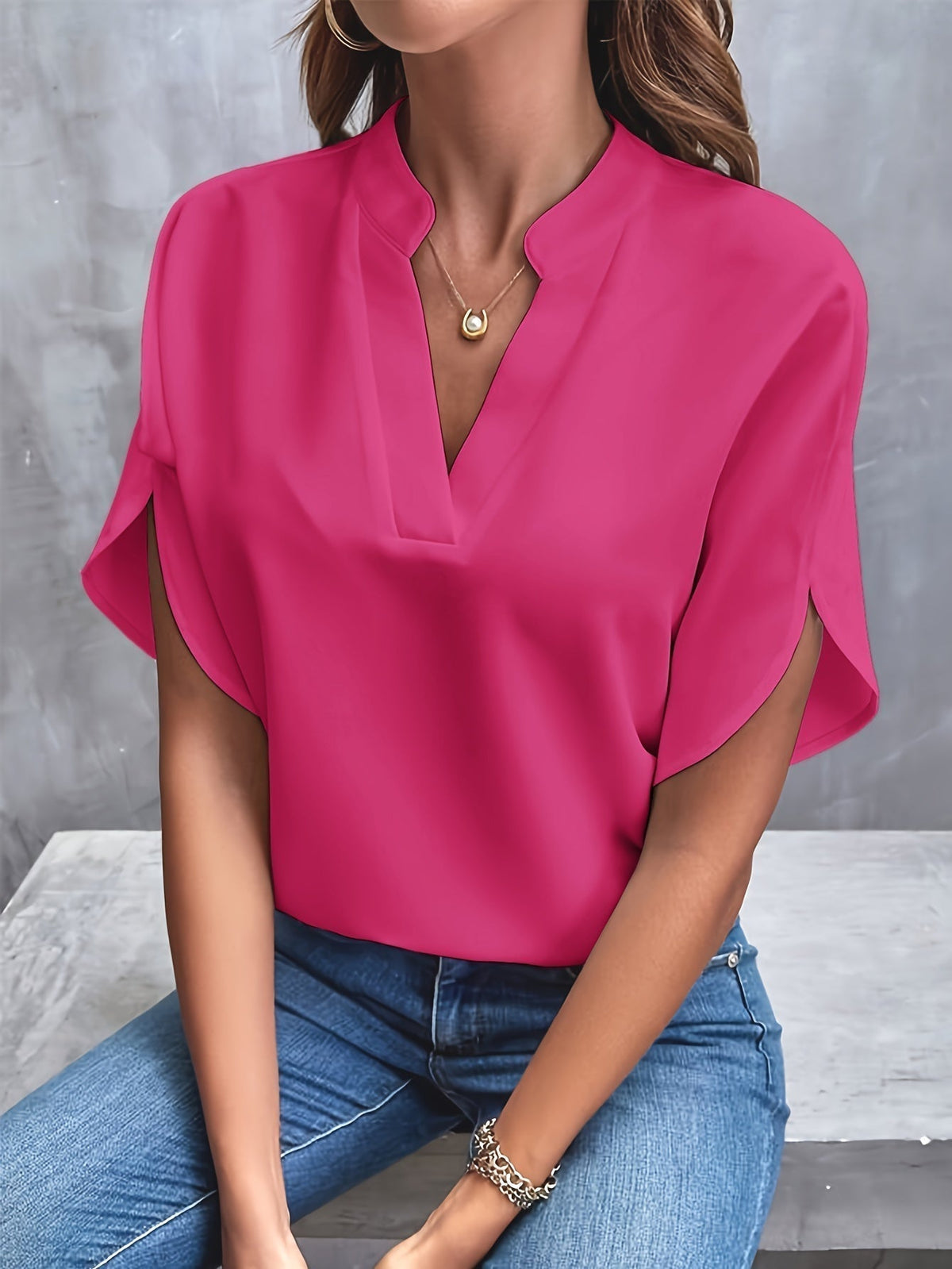 ROBYN – SPLIT SLEEVE V-NECK BLOUSE