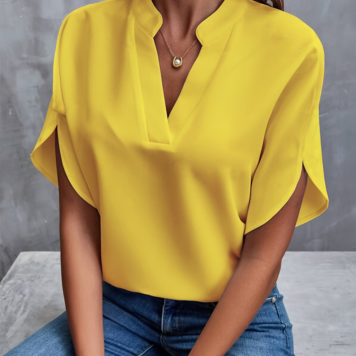 ROBYN – SPLIT SLEEVE V-NECK BLOUSE