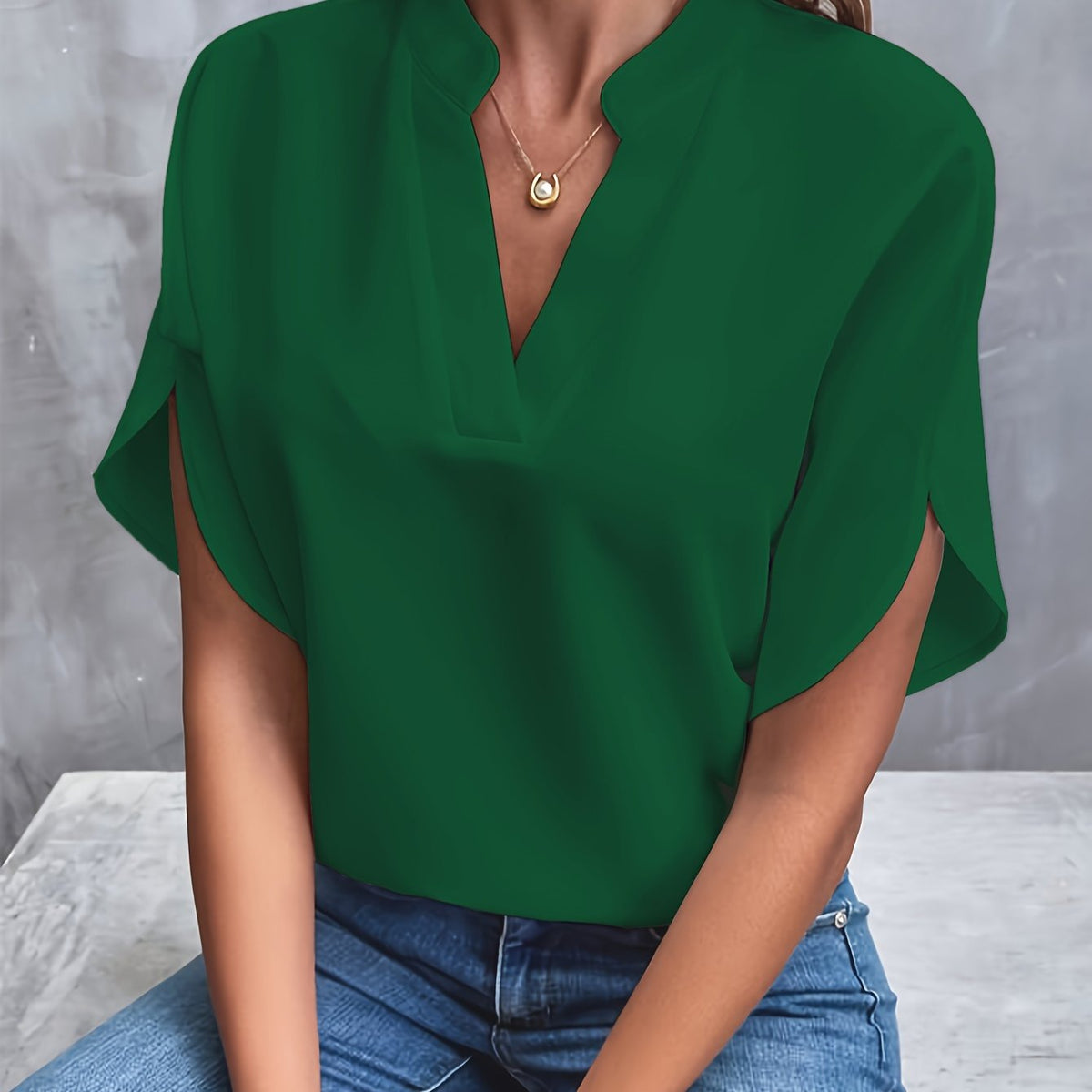 ROBYN – SPLIT SLEEVE V-NECK BLOUSE