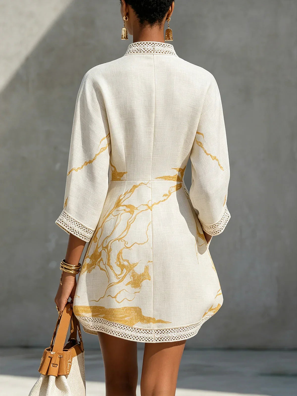 Débora Mini Dress in Ivory Crochet Lace with V-Neck