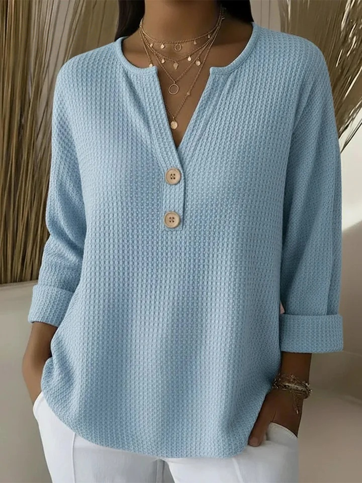 Lucía | Textured Henley Top